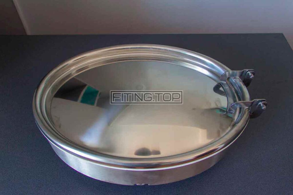 Люк овальный нержавеющий 440х308 мм АИСИ304 (открытие во внутрь)