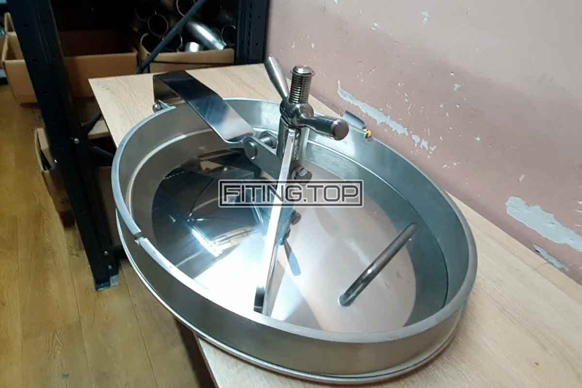 Люк нержавіючий овальний 410х510 (відкривається всередину) Люк нержавіючий овальний 410х510 (відкривається всередину)