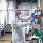 Силикон, EPDM или PTFE: как выбрать уплотнение для нержавеющего трубопровода на пищевом производстве